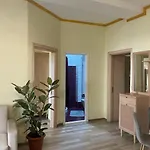 Apartment Fictus *